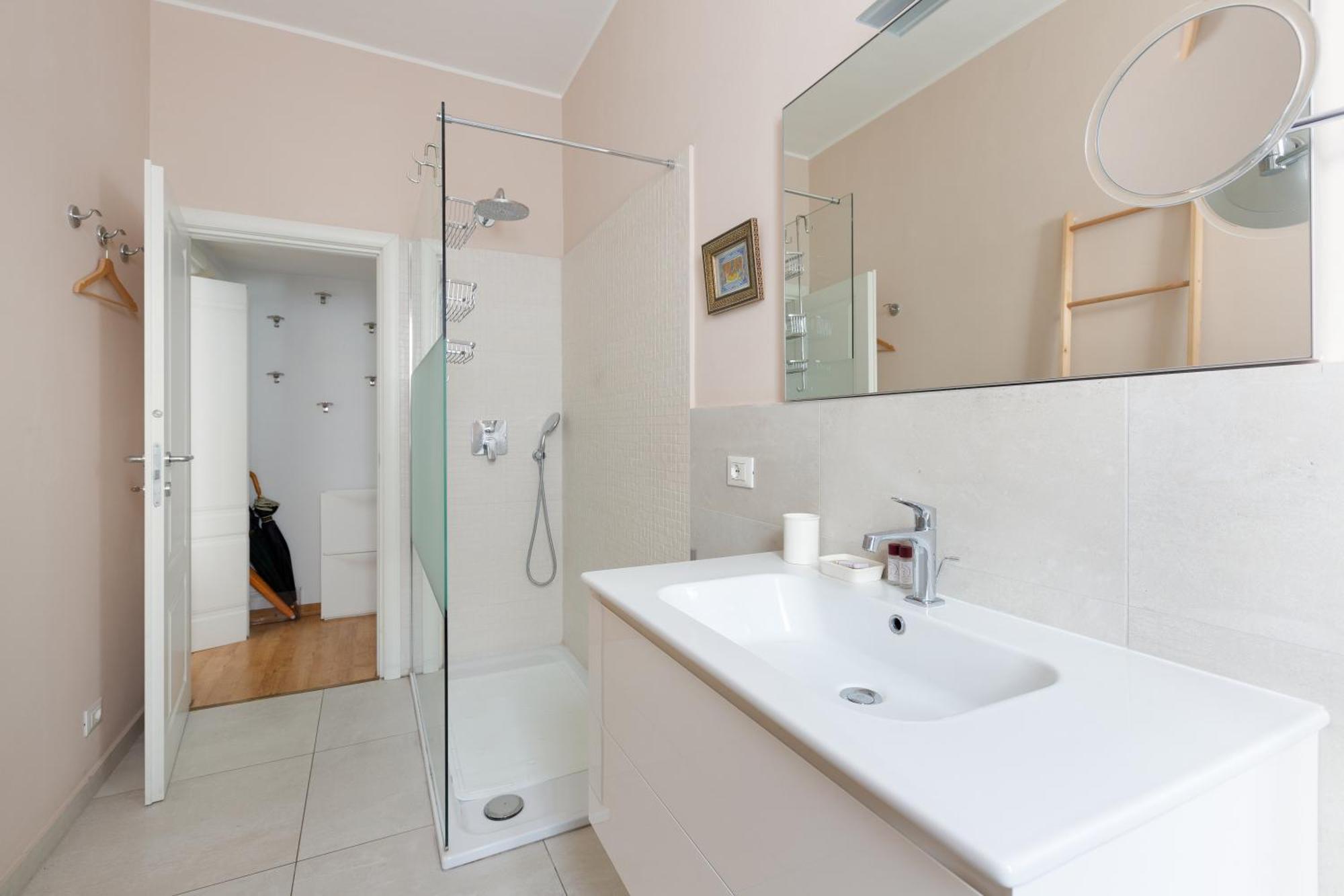 Milan-Linate Apartment With Balcony 外观 照片
